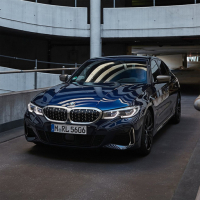 BMW M340i xDrive Puzzle Game