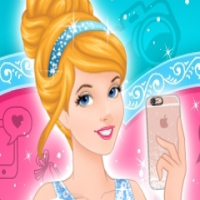 Cinderella Selfie Lover Game